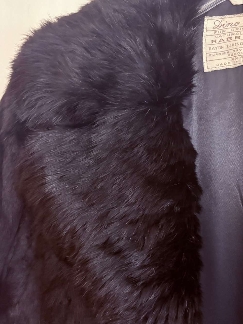 VINTAGE 1980s DINO RICCO Genuine Rabbit Fur Coat, Black Size S - Picture 8 of 17